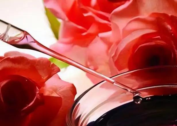 云南一小伙打工5年回家,云南小伙14岁创业18年