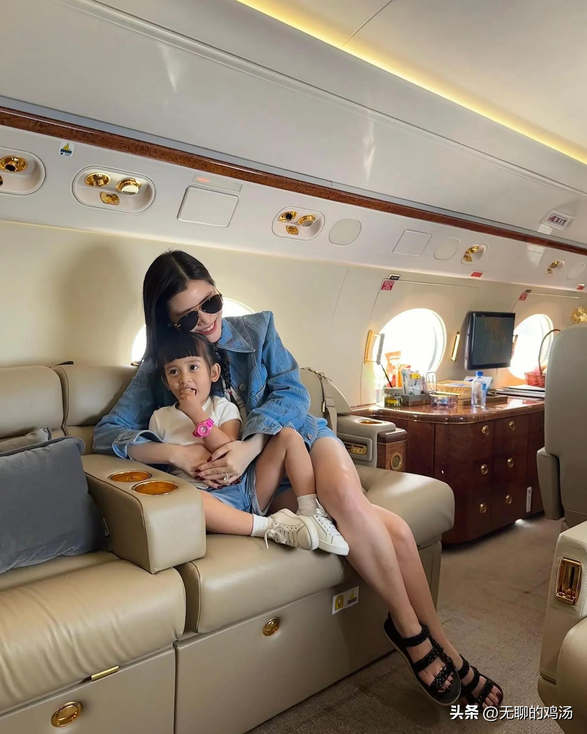 刘德华舅舅,刘德华为朱丽倩舅舅庆生