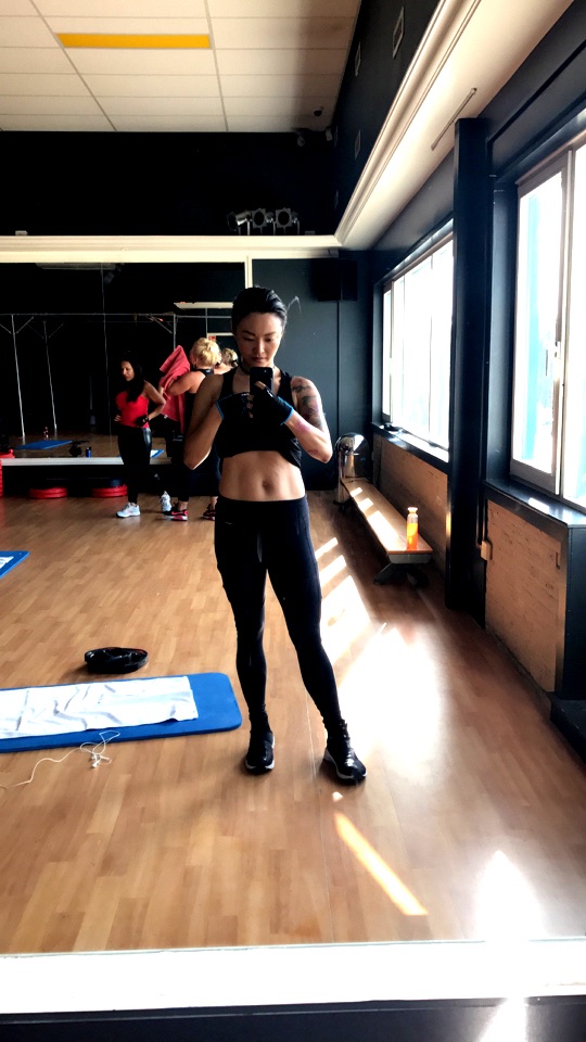 李杰与荷兰拳王罗伯特,李杰女性