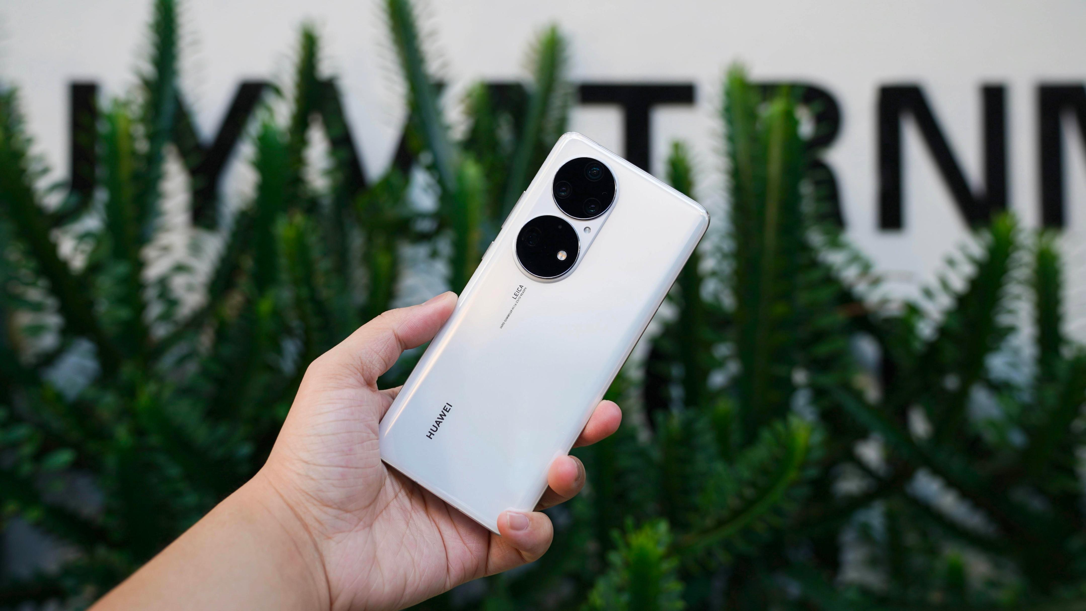 华为5g手机什么时候回归,华为和苹果5g之争谁赢了