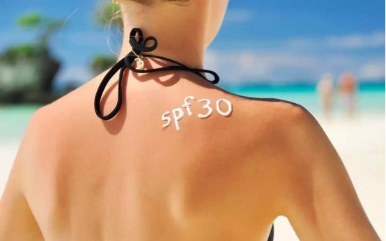 脸上皮肤暗黄多斑教你一个新招,脸上斑越来越多是褐斑应该怎么办