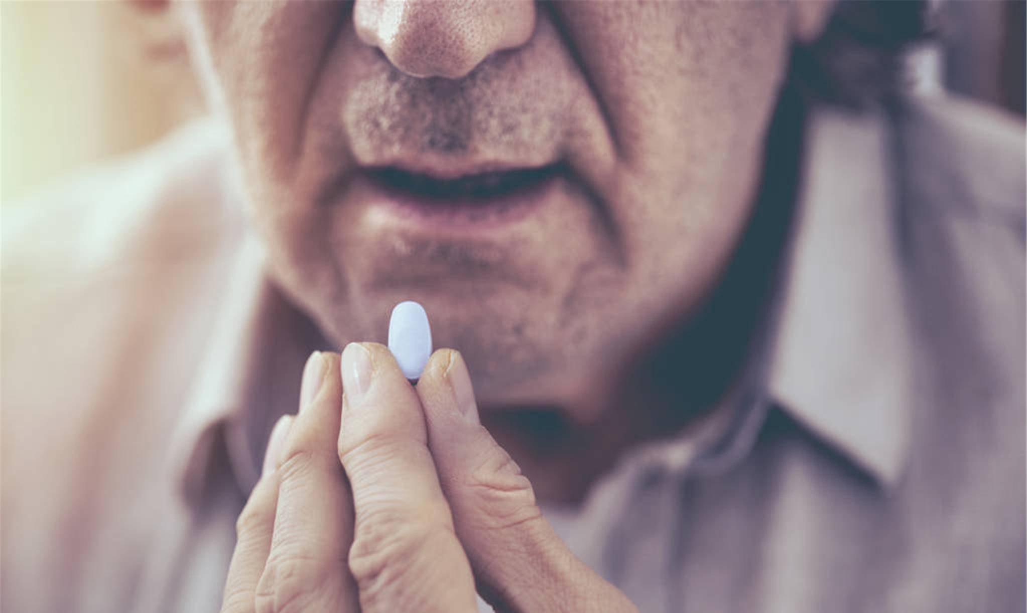 普伐他汀钠片对男性有影响吗,瑞舒伐他汀对男性有影响吗