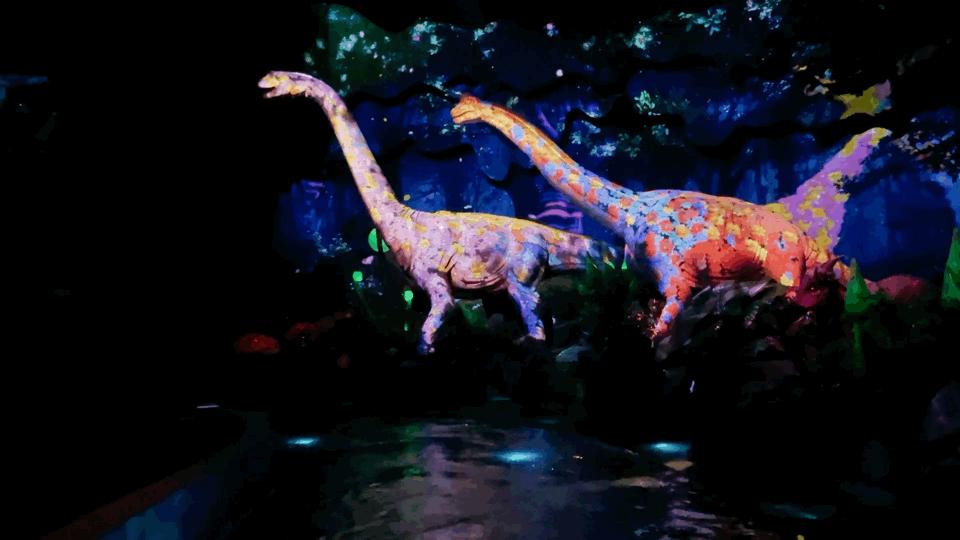 自贡方特恐龙王国园内游玩攻略,自贡方特恐龙王国全程游览