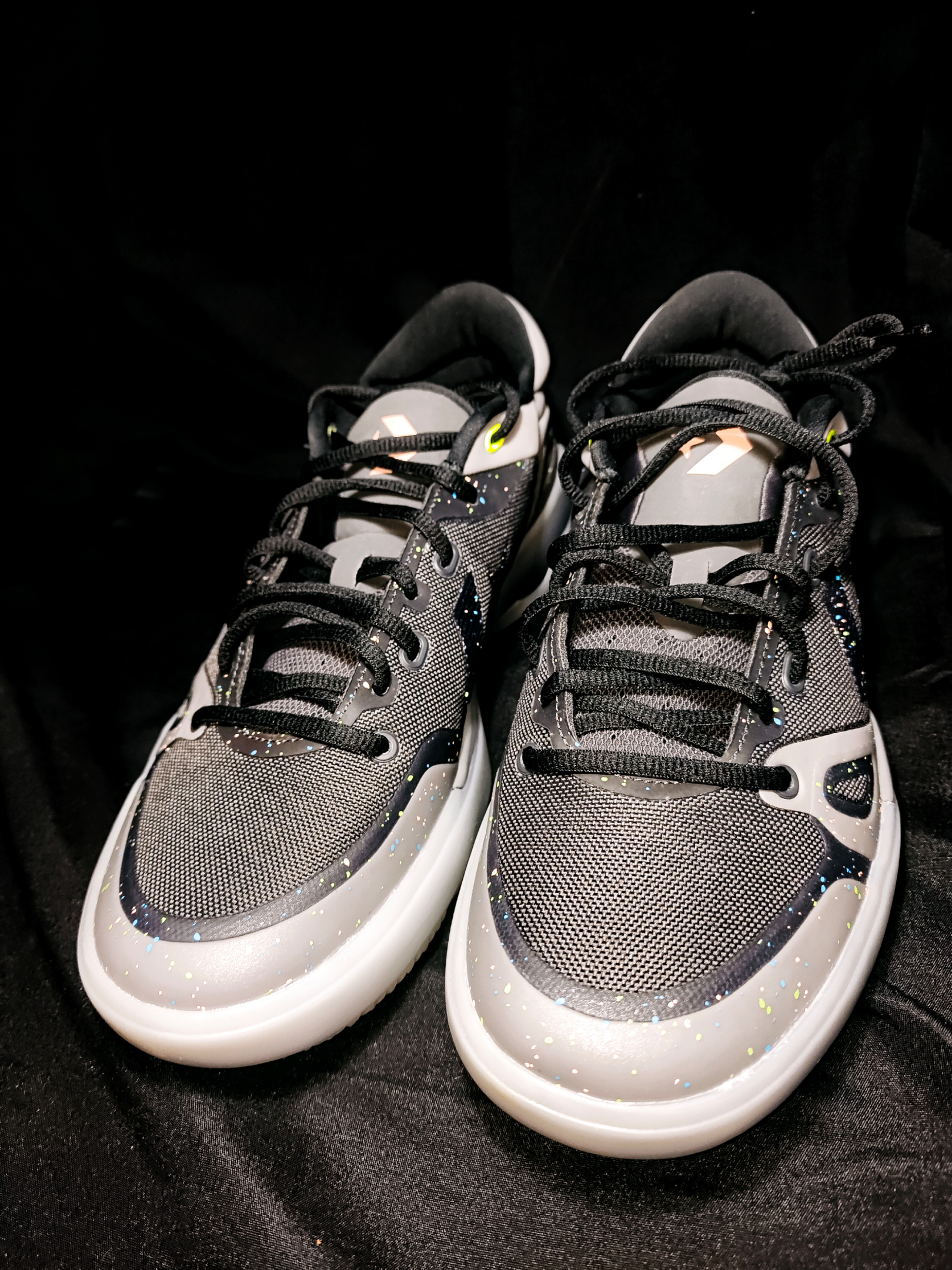 匡威g4和库里8测评对比哪个更好,匡威g4跟hyperdunk2018