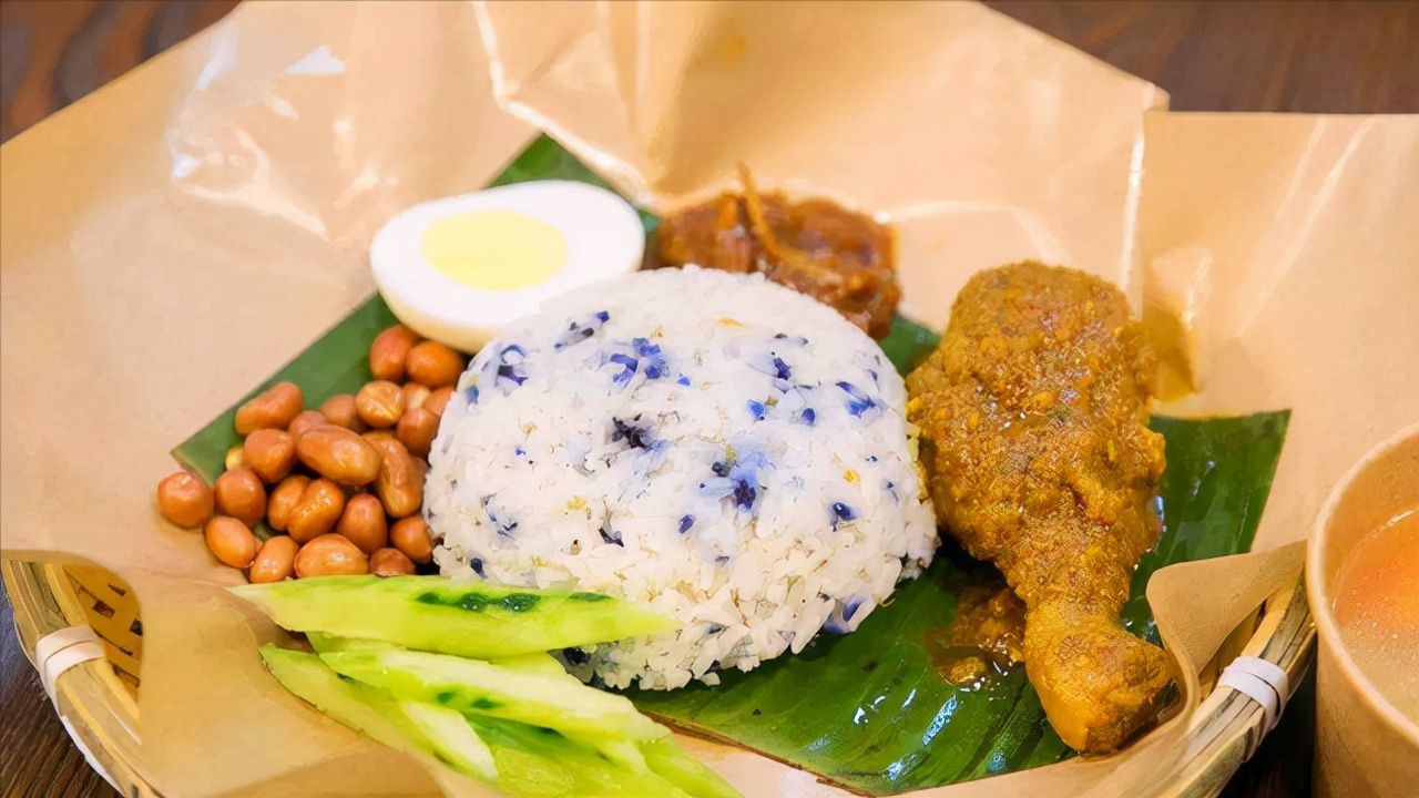 “国王富得流油，居民躺着分钱”，文莱究竟是一个怎样的国家？