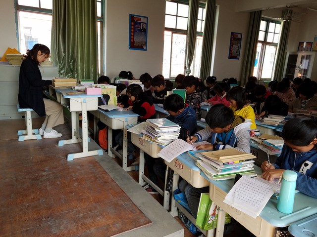 惊呆：7000台苹果手机全是空盒子！上市公司被西安电信骗了7000万