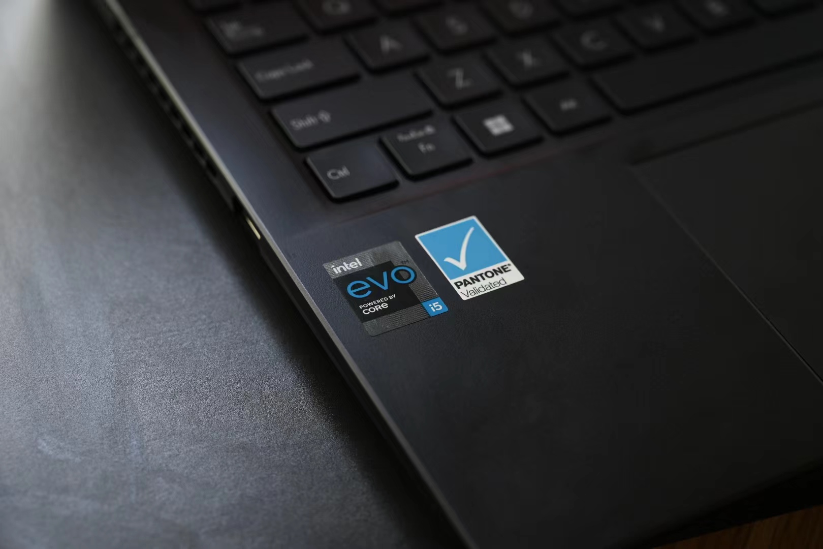 华硕笔记本12核标压i512500h测评,华硕无双1512代标压i5