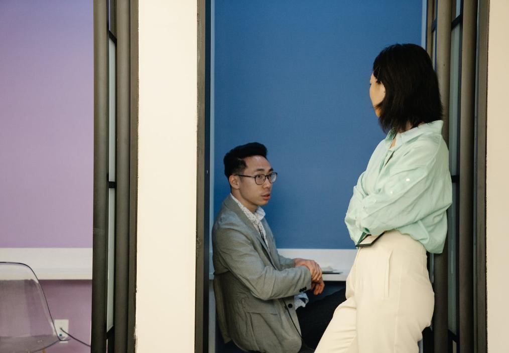 当下社会如何坚定理想信念,年轻人该树立什么样的理想和信念