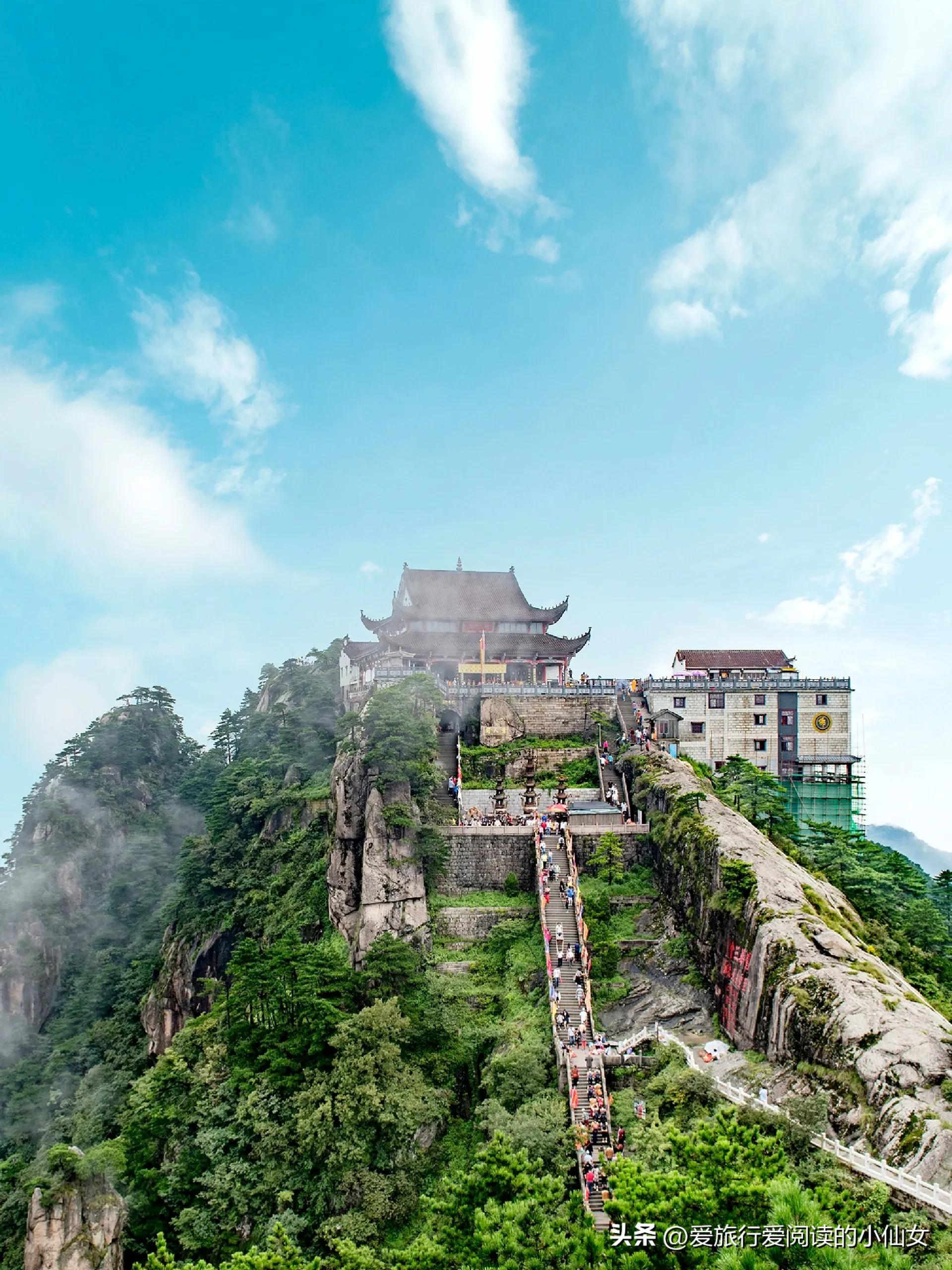 莲花佛国九华山世界上最高的地藏圣像大铜像九华山祈福旅游攻略