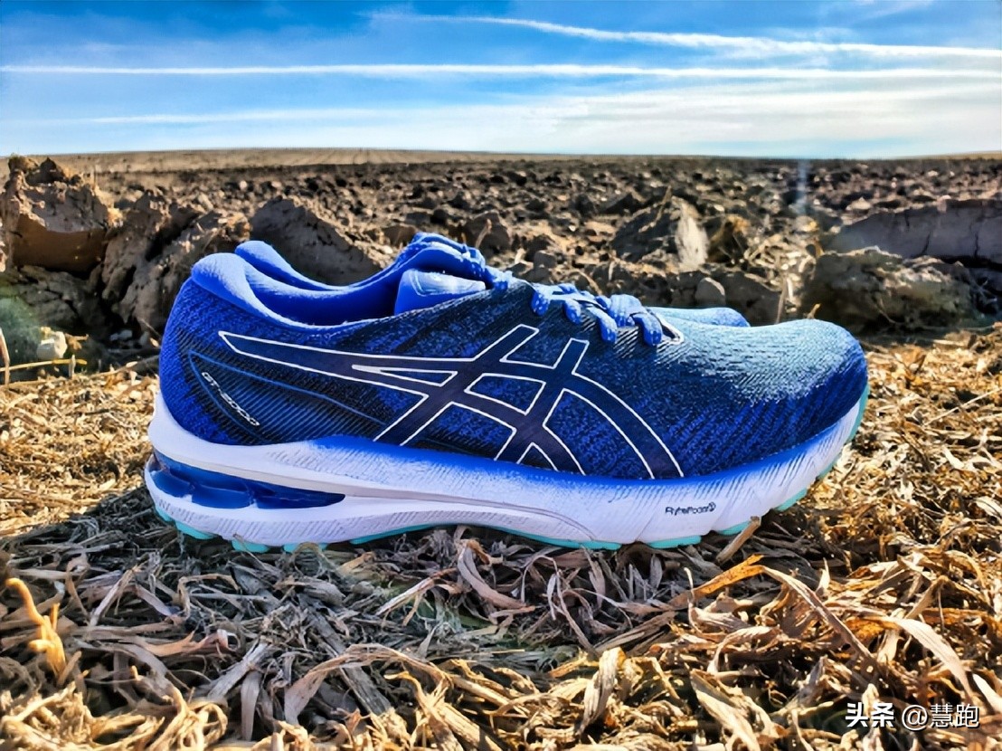 亚瑟士跑鞋推荐前十名性价比高,亚瑟士2022新款