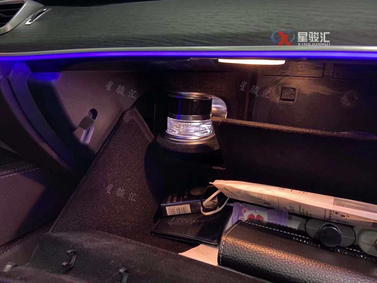 奔驰gls450香氛负离子安装教程,奔驰gls加装ar实景导航