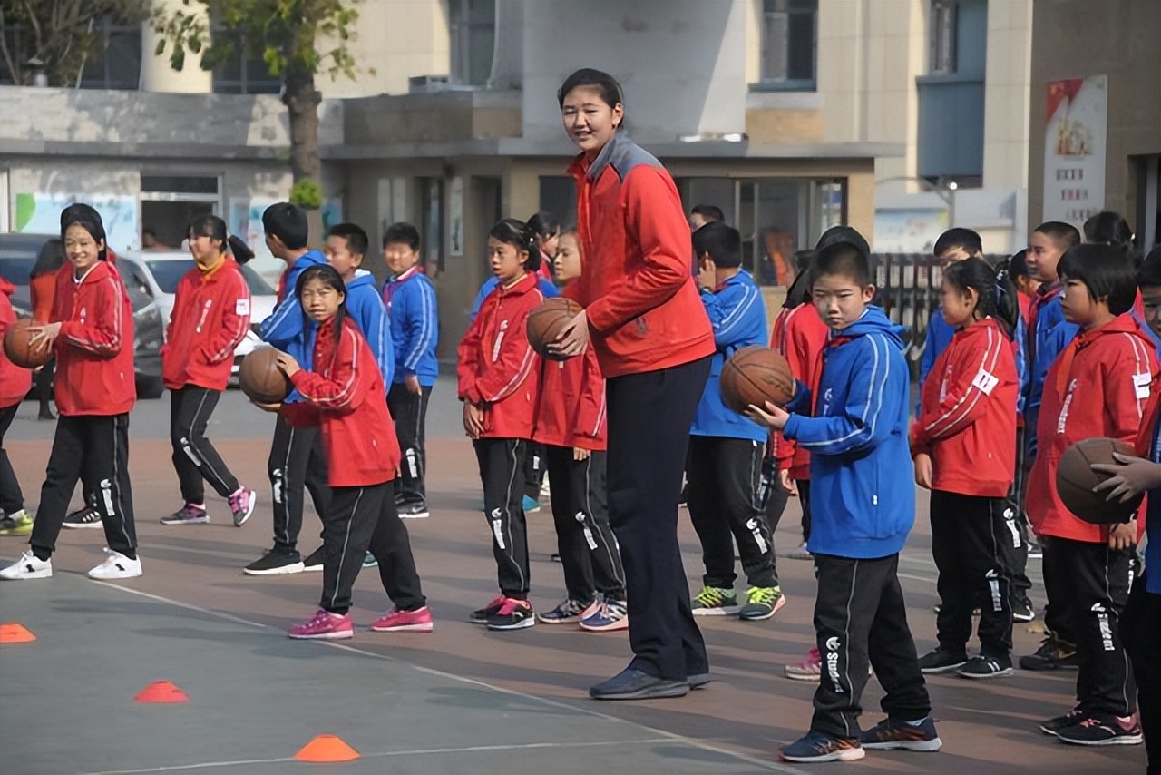 女姚明张子宇现在哪里训练,姚明张子宇个人简历
