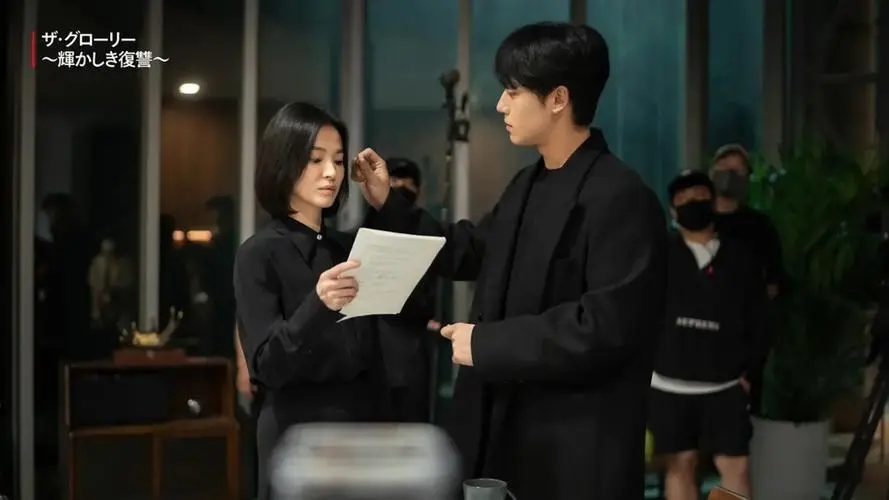 亏了8个月的韩国电影，这位大导演却号召学习？不要太离谱