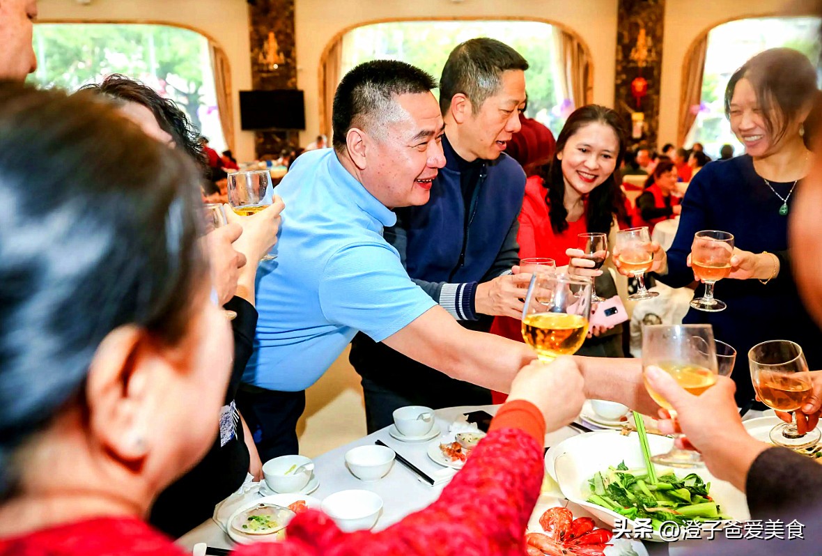 喝完酒渴是酒不好吗,喝酒越喝越口渴