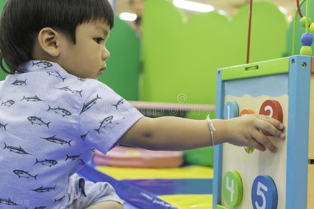 如何教宝宝比较数的大小,如何培养孩子按物数数