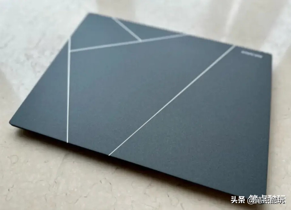 大学笔记本和平板电脑选哪一个,笔记本电脑和平板哪个更适合学生