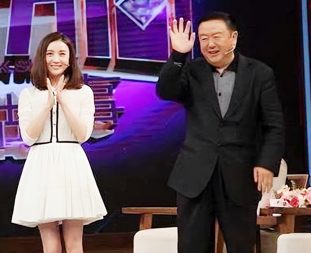尤小刚与田歌离婚30年:他三婚娶小妻子64岁做父亲,她至今单身