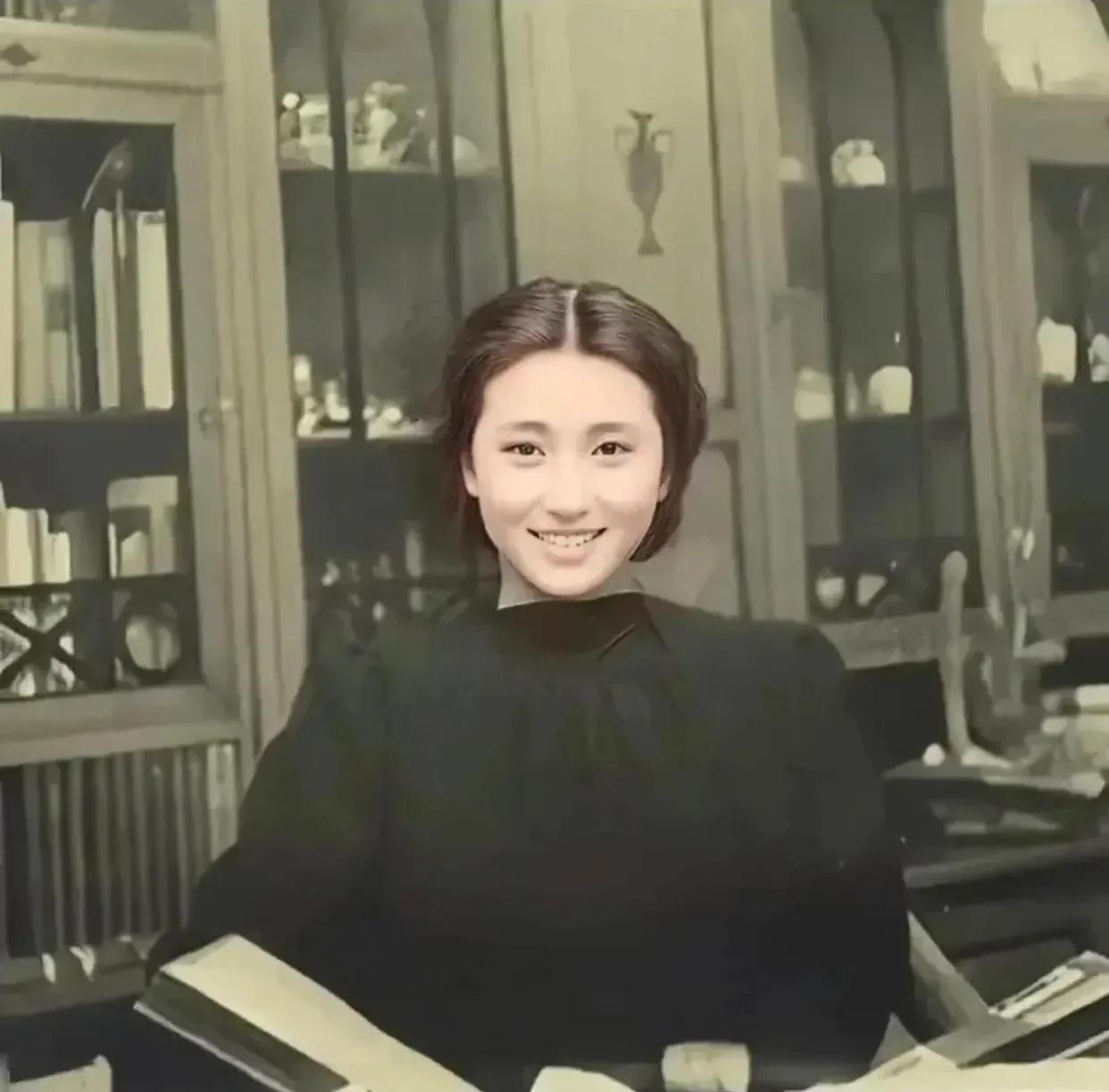 钱学森蒋英晚年照片,钱学森与蒋英年龄差几岁