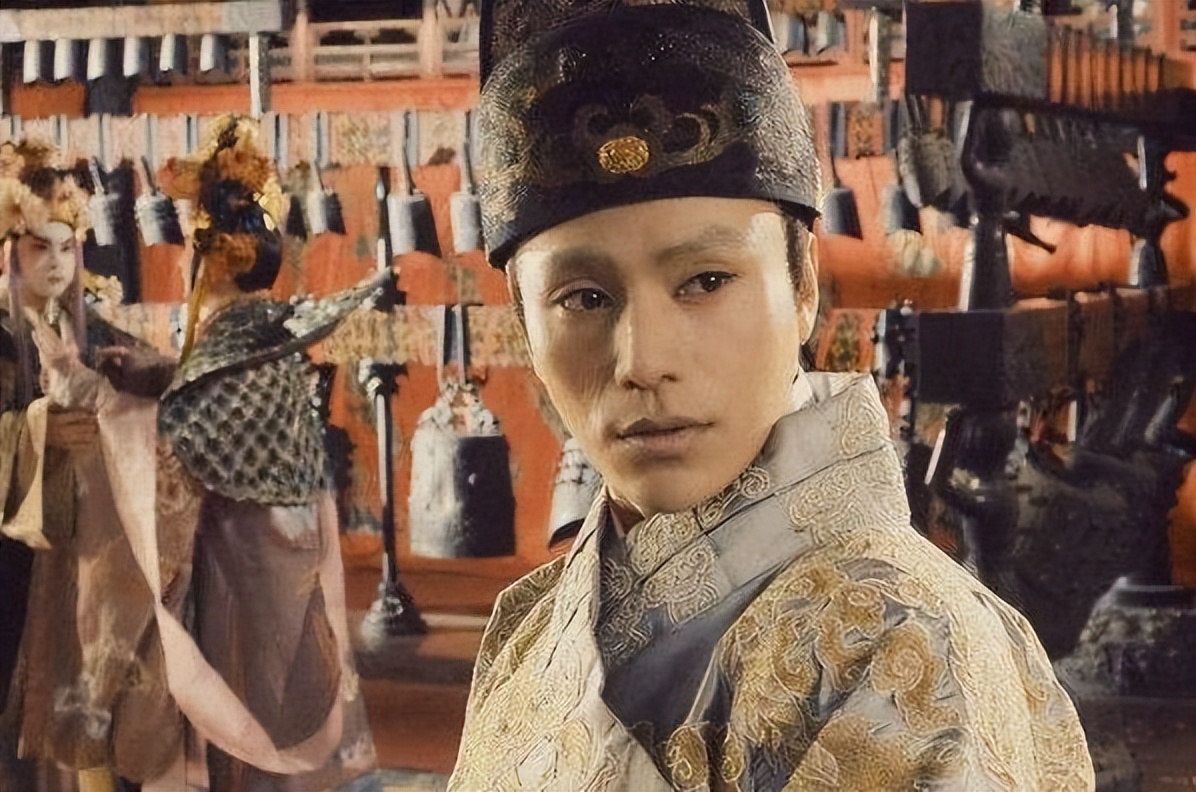 银行柜员的工作内容有哪些,银行柜员算是从事会计工作吗