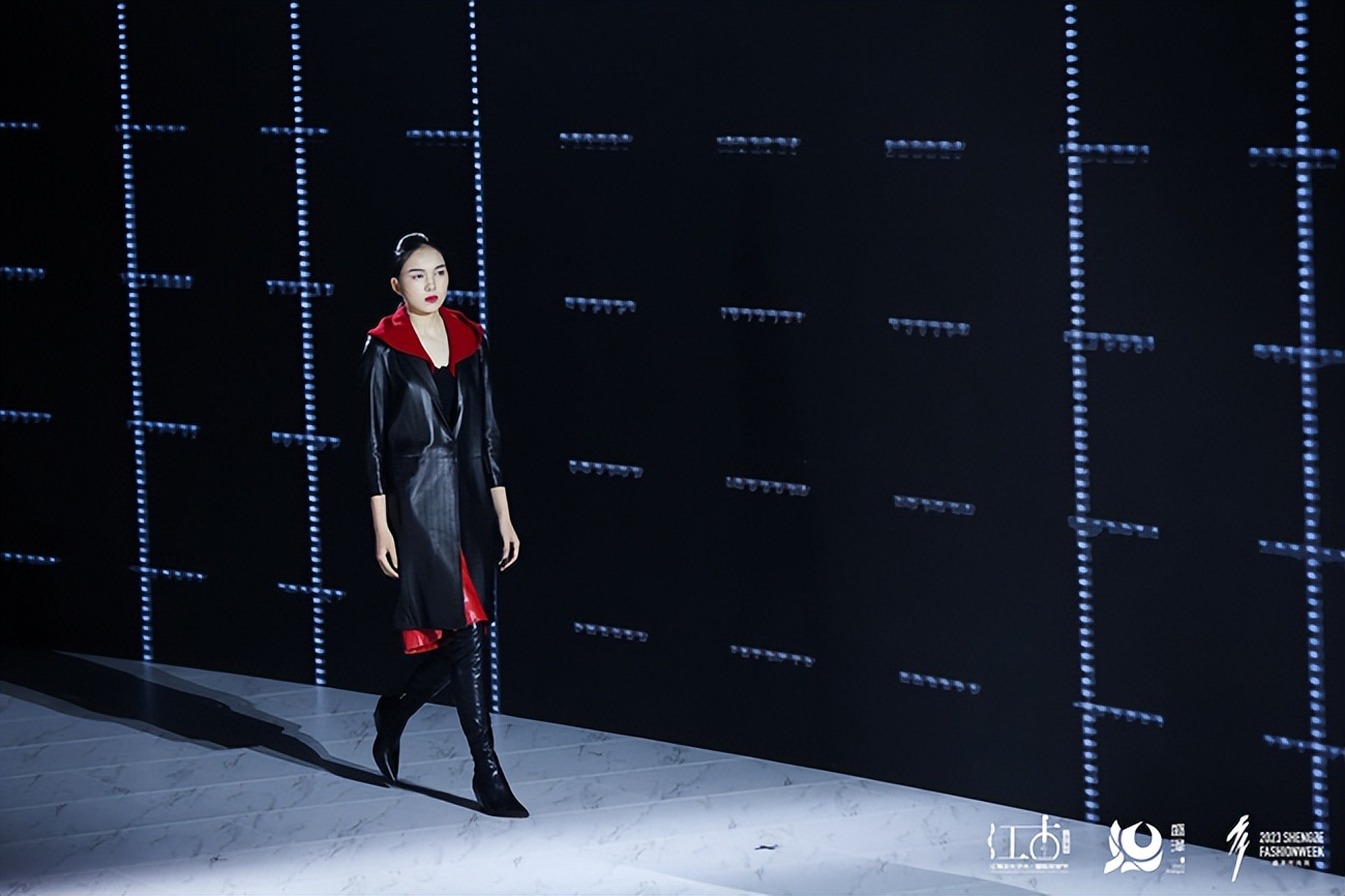 盛泽柳絮荷衣服饰坊,盛泽女装新款