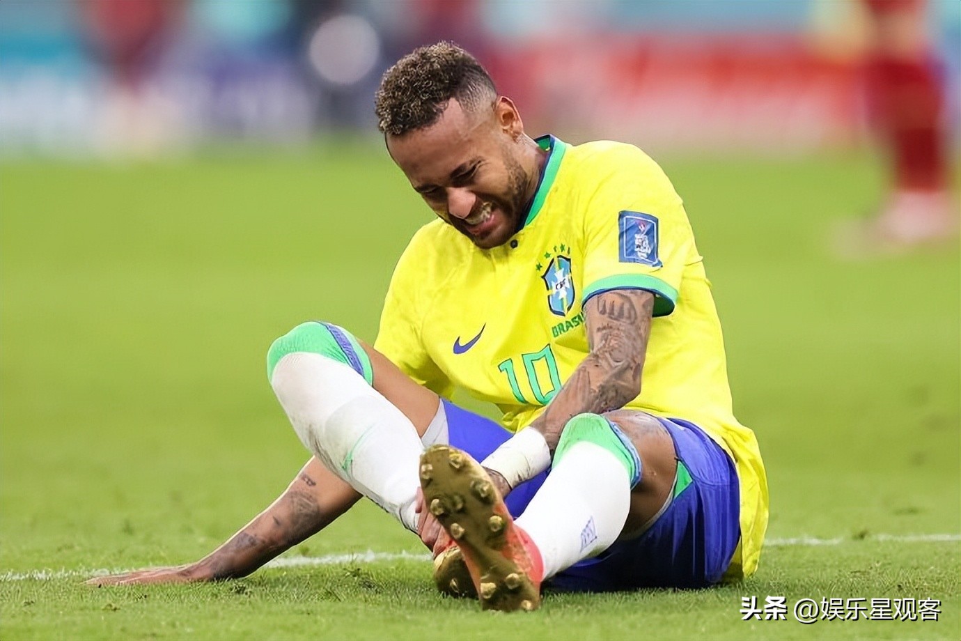 当今足坛十大球星财富,20位足坛巨星的高光时刻