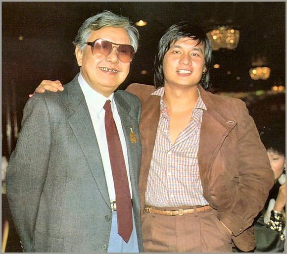 83版射雕英雄传周伯通经典片段,射雕英雄传83版经典武打片段