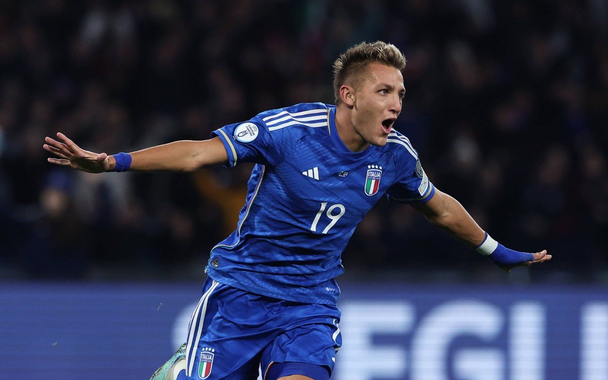 意大利足球未来新星,意大利未来的锋线答案