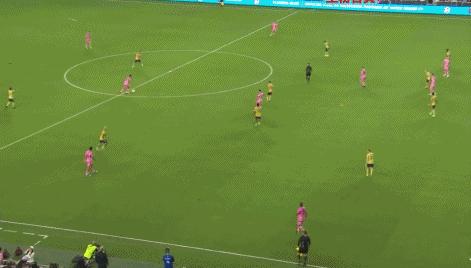 梅西vs皇家盐湖城全场数据：1助攻，5次关键传球