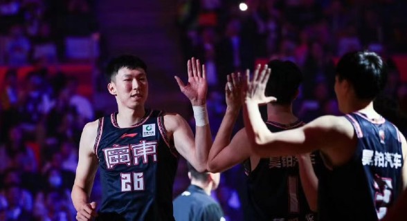 中国男篮周琦不打了吗,周琦为何退步这么多