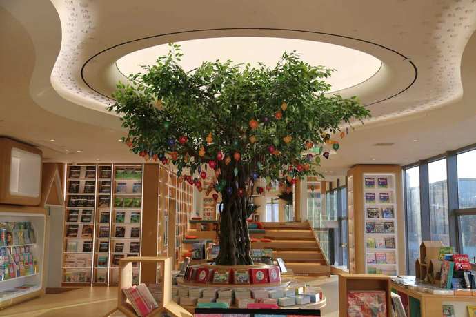 閮戝窞璐功涓績寤轰笟鍑棆骞垮満,涔﹂娌冲崡閮戝窞