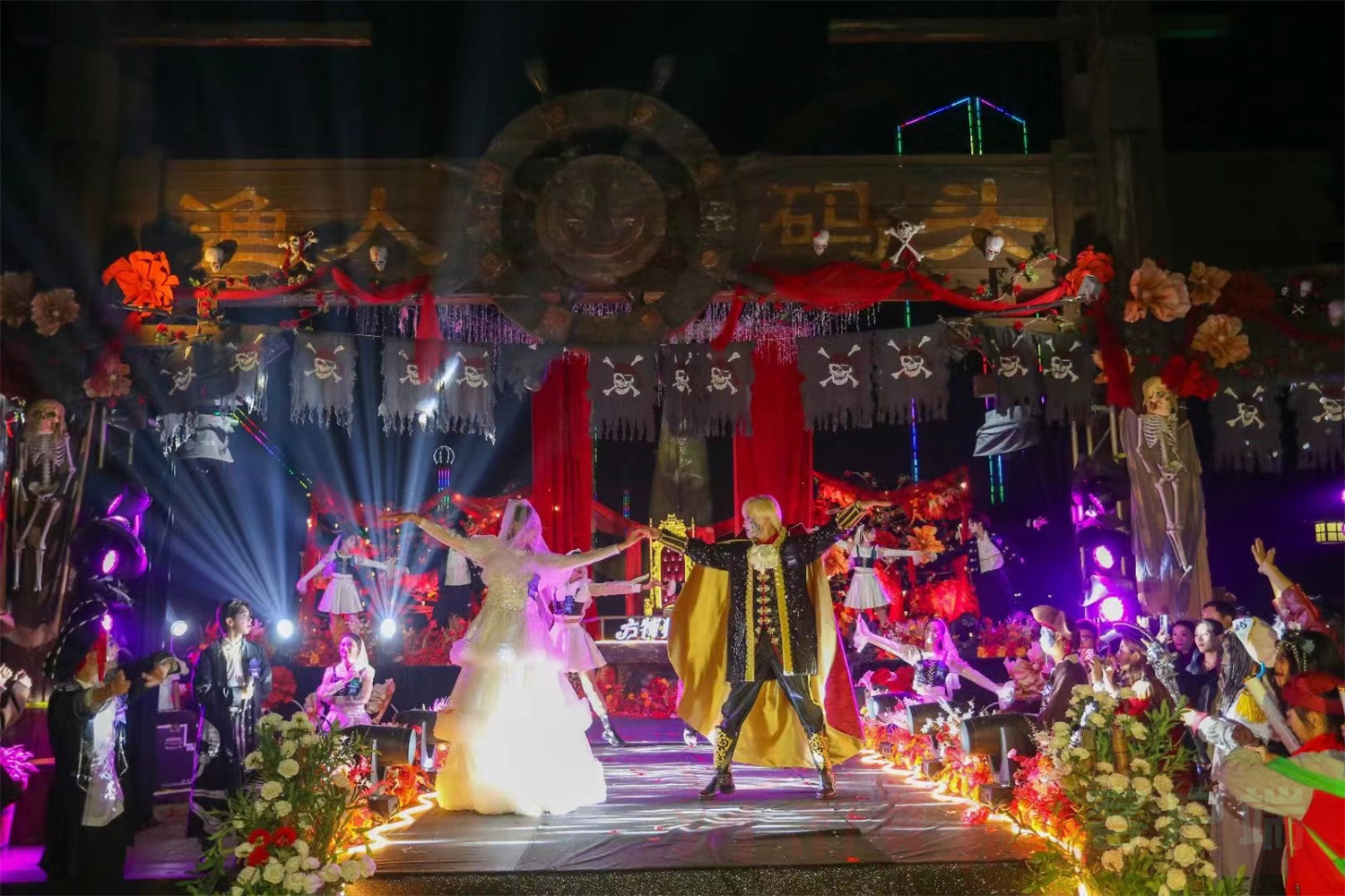 郑州方特水上乐园两日两园,郑州方特晚上的欢乐王国