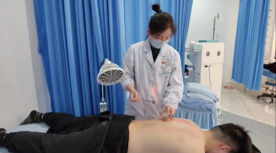 硚口这家社卫中心引进博士硕士，越来越多居民首诊选择这里