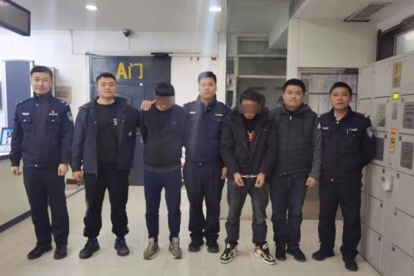 两人偷盗电缆4000元能判几年,4人偷盗工地电缆被抓