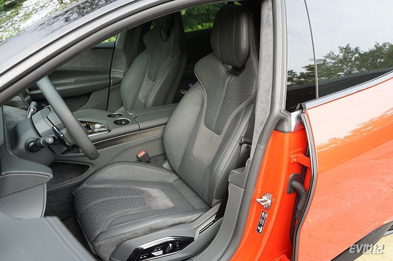 沉浸体验路特斯eletre,试驾路特斯入门版