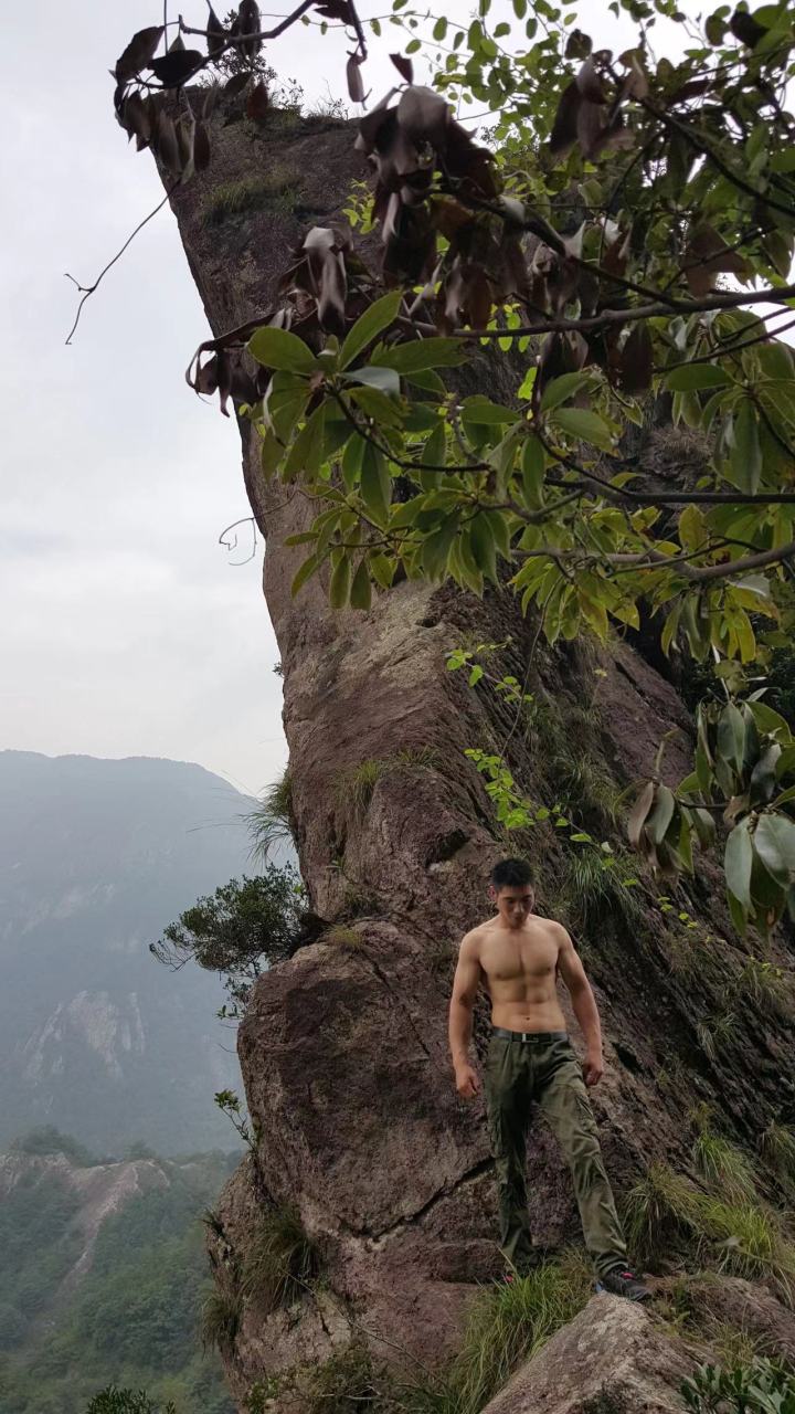 天气冷怎么户外运动,小刘掰手腕