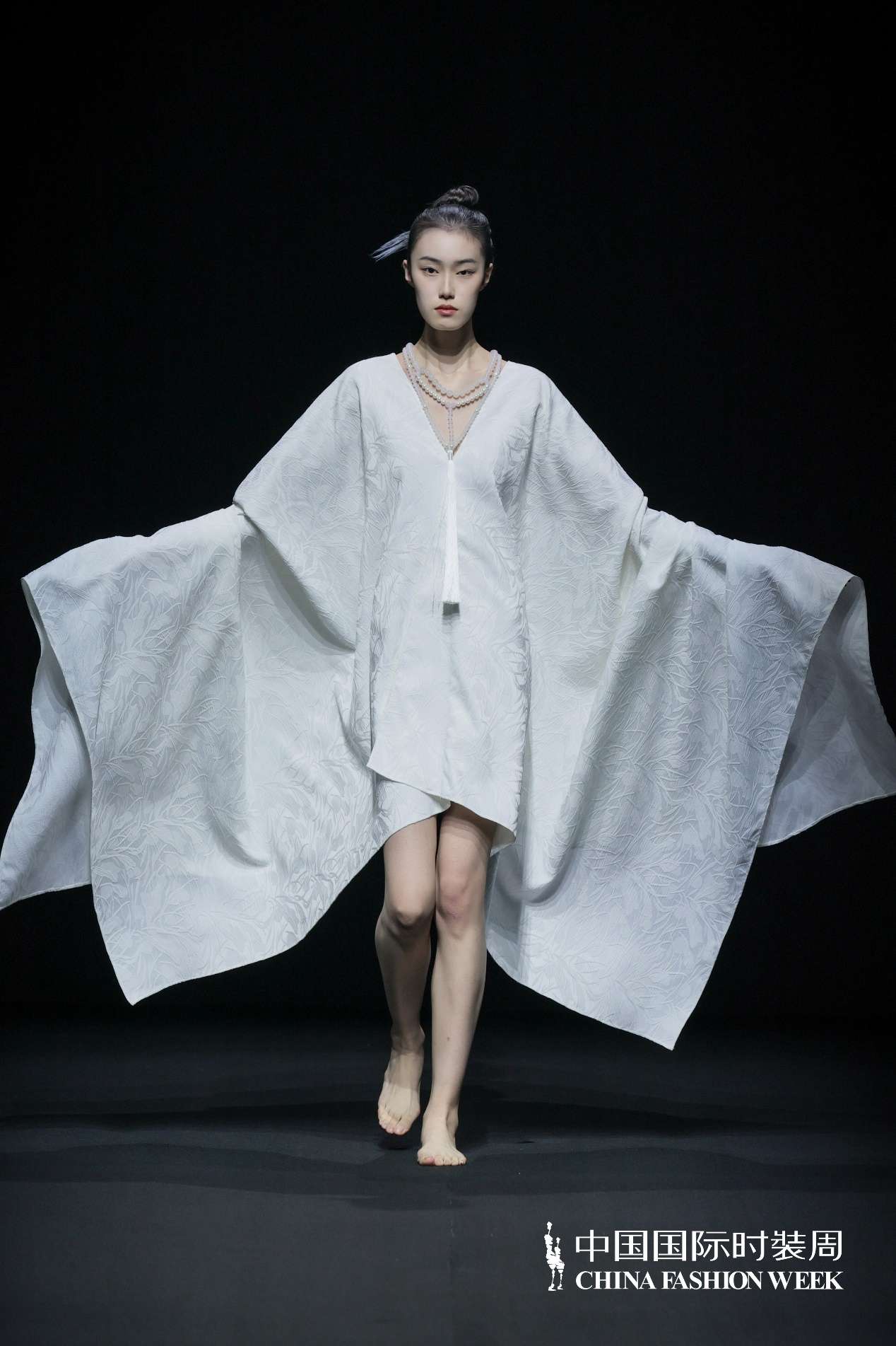 acnestudios时装周2024,2024大嘴猴国际时装周在哪儿举办