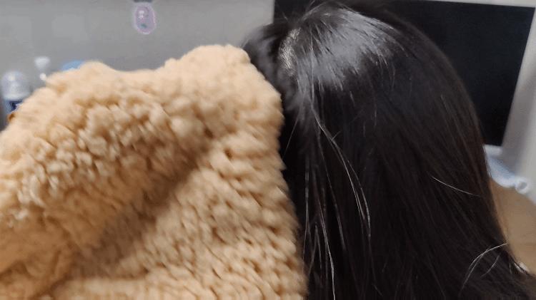 黑色衣服粘毛怎么处理小技巧,衣服粘毛小技巧