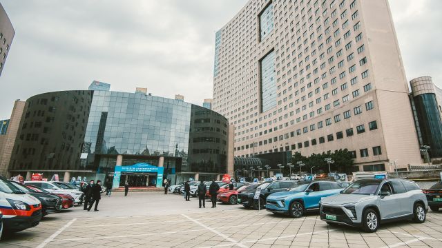 我国政府规定新能源汽车采购比例,2025山东新能源汽车采购