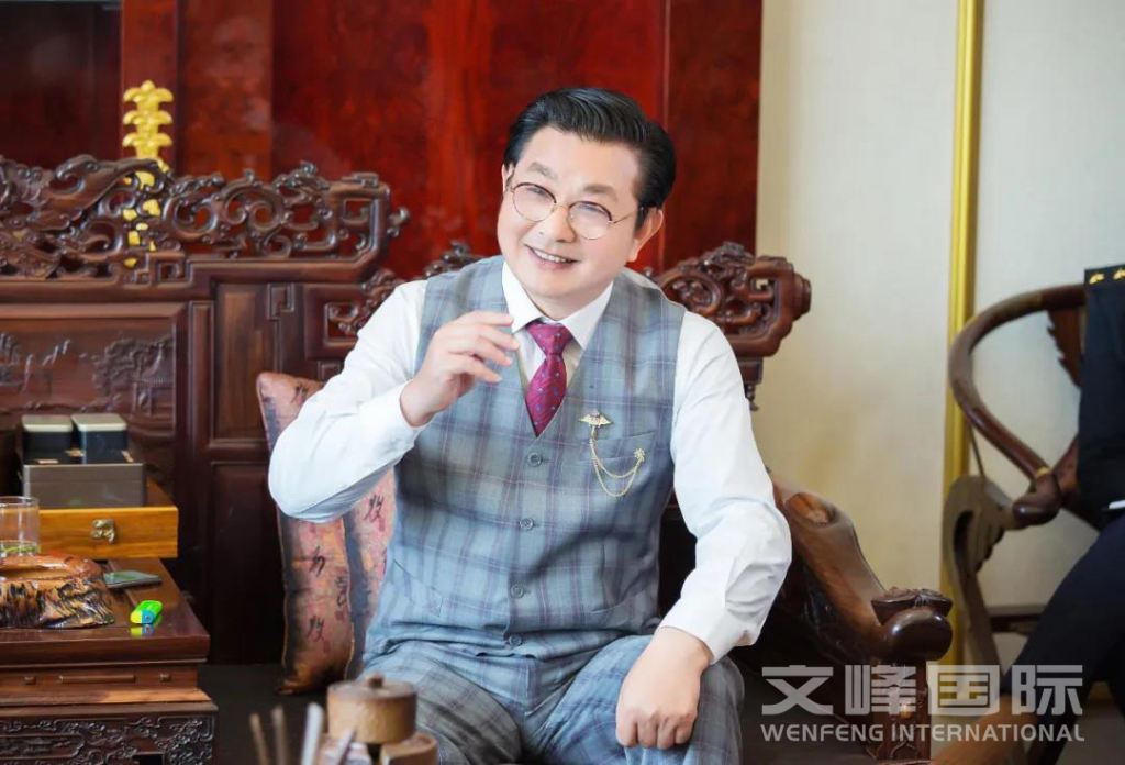 半岛叨叨丨“洗头变*脑洗**”？老板看“面相”起家？到底弄了些啥？上海文峰这样说