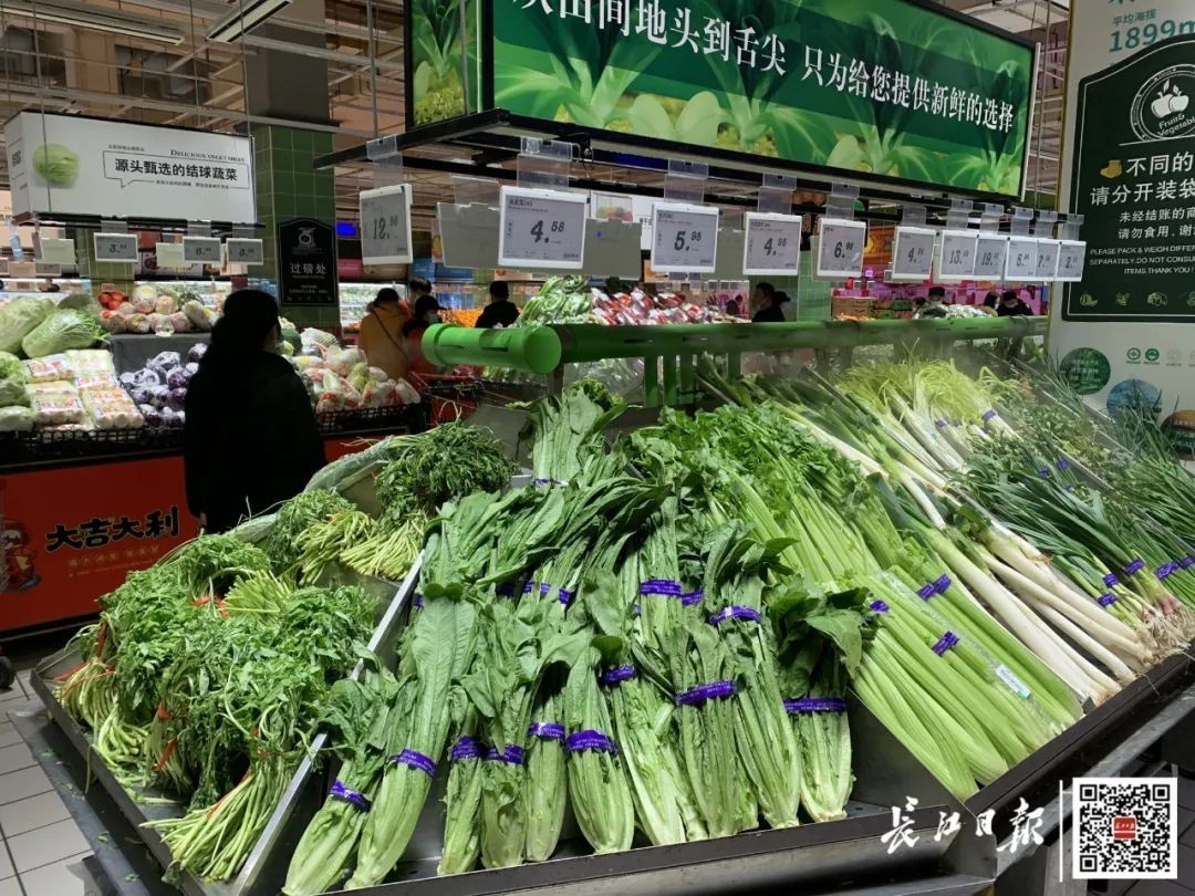 早安武汉｜一觉醒来，武汉真下雪了！他们从昨晚一直守到现在……