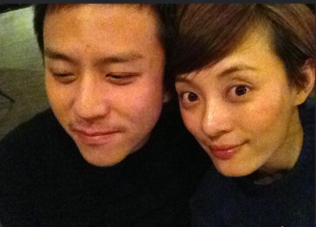 邓超孙俪庆结婚11周年，两人素颜出镜状态佳，孙俪感慨怎么熬过来的