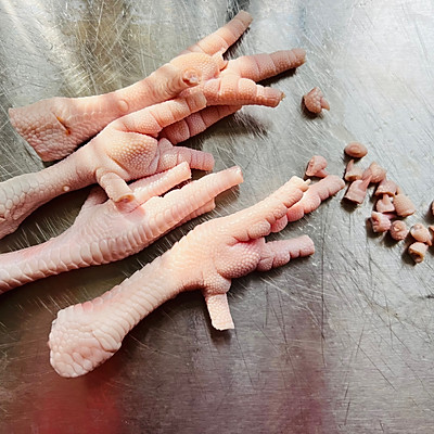 沉浸式吃卤鸡爪软烂脱骨,卤得很入味的脆皮鸡爪