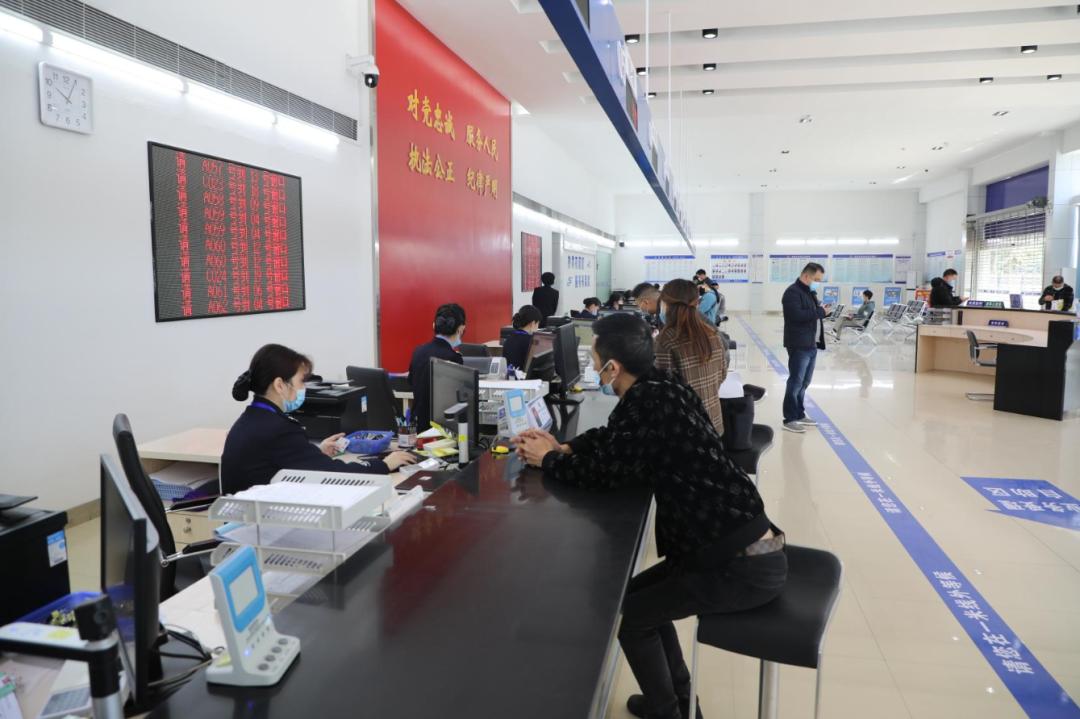 三提三效|宁德车管所便民服务再提速，开设“午间、周末、节假日窗口”