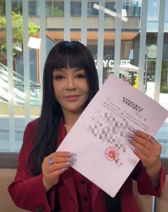 歌手千百惠起诉,千百惠维权