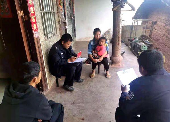 向烈日高温中坚守岗位的辅警致敬,致敬奋战在一线的辅警