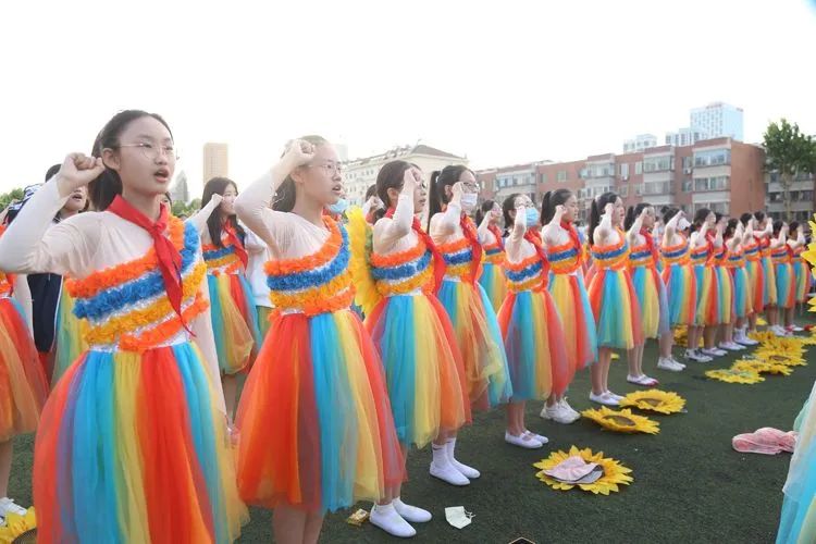 五秩芳华守初心自强不息铸辉煌｜德州五中举办2022年庆“六一”篝火晚会暨50周年校庆文艺演出