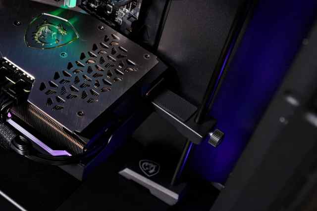 微星战神700机箱,微星700RL机箱