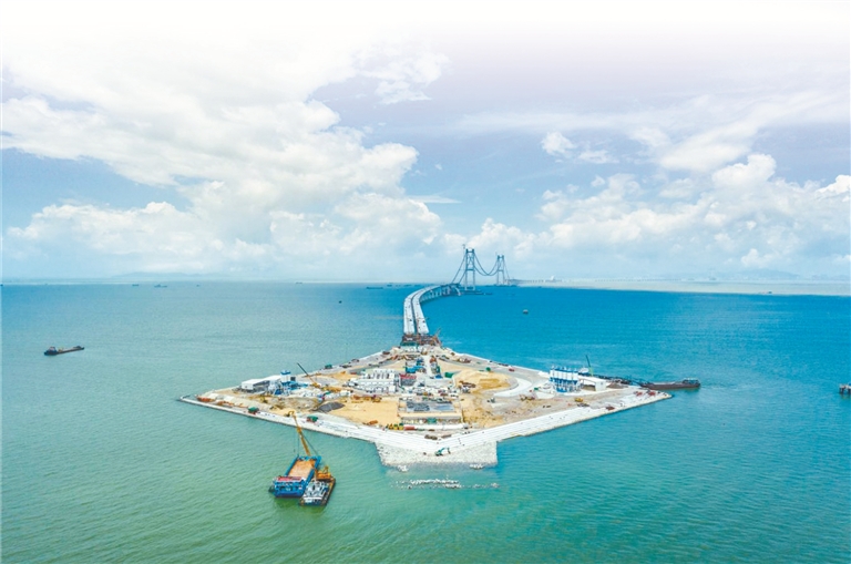 深中通道伶仃洋大桥先导索顺利过,深中通道伶仃洋大桥西锚碇地连墙