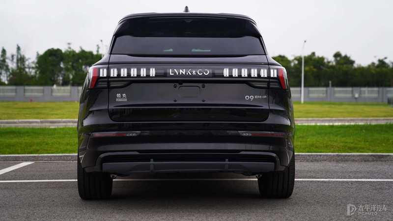 全新哈弗h6混动版,2021款第三代哈弗h6和缤智比较