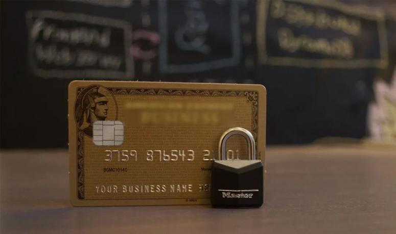 什么情况下新开的银行卡被冻结,一般什么情况下银行卡才会被冻结